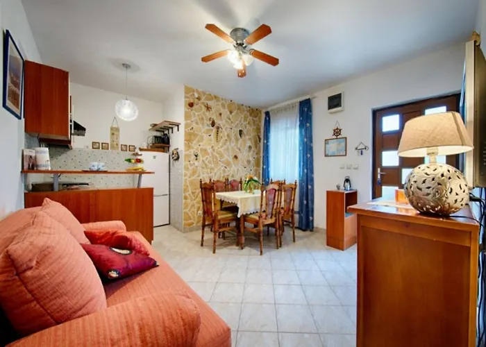 Golden Coast Apartman Vis