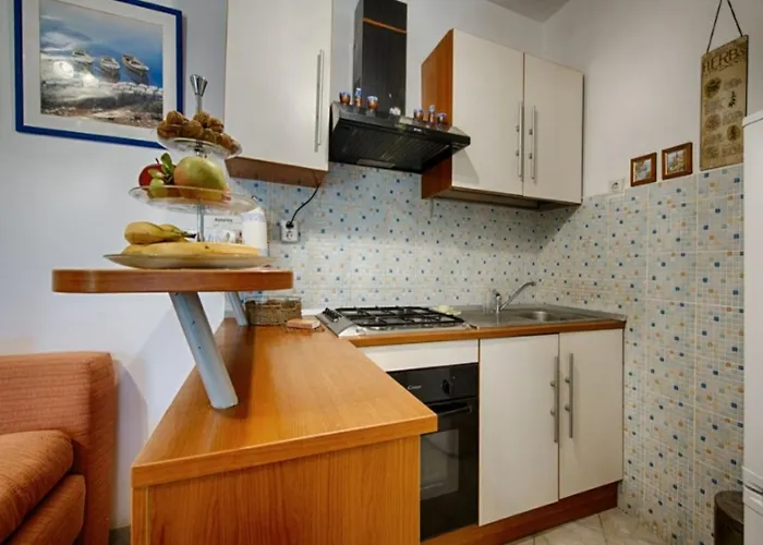 Apartman Golden Coast Vis