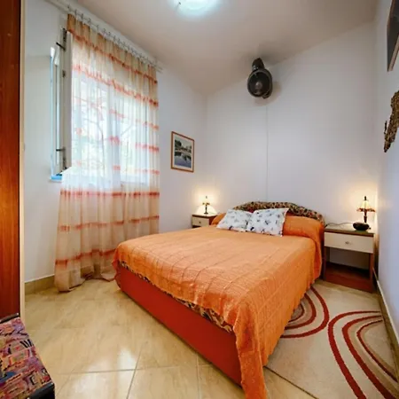 Апартаменти Golden Coast *