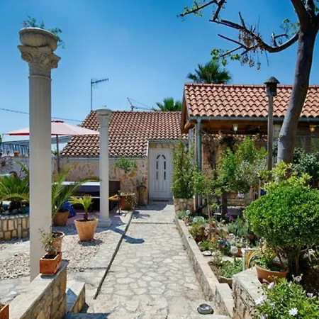 Golden Coast Vis